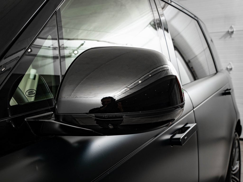 New 2026 Land Rover Range Rover SV AWD/4WD image 14