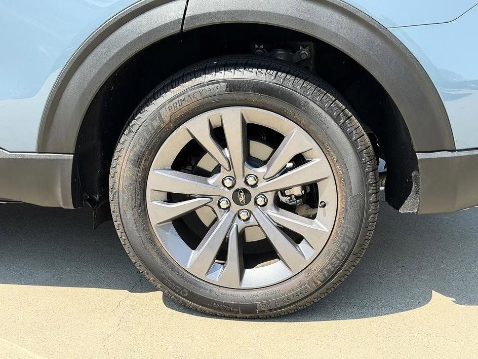 Used 2025 Ford Explorer Active w/ Active Comfort Package image 20