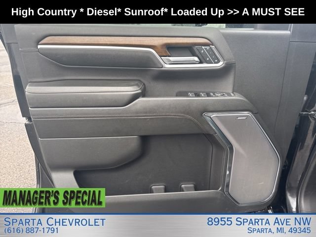 Used 2024 Chevrolet Silverado 2500 High Country AWD/4WD image 11