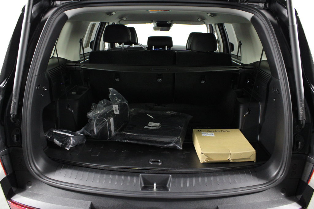 Used 2026 Hyundai Santa Fe SEL FWD image 18