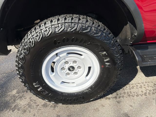 Used 2025 Ford Bronco Heritage Edition AWD/4WD image 26