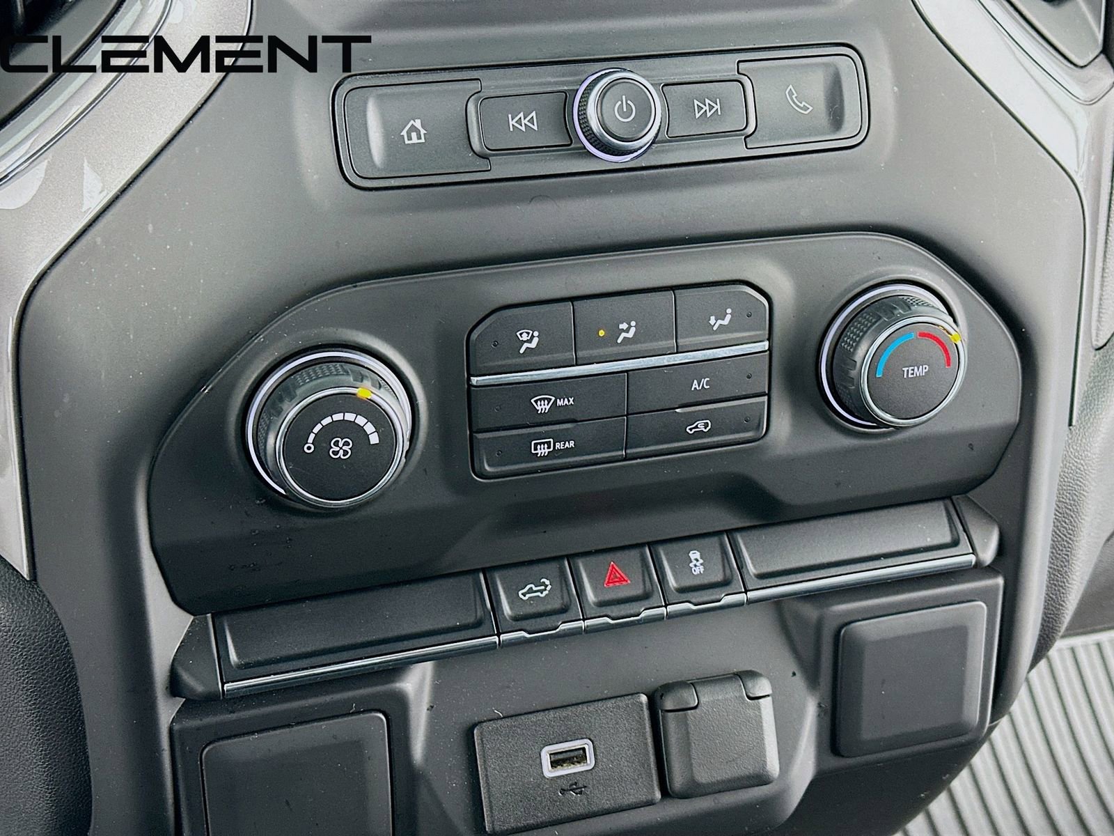 Used 2020 Chevrolet Silverado 1500 Custom w/ Custom Value Package image 19