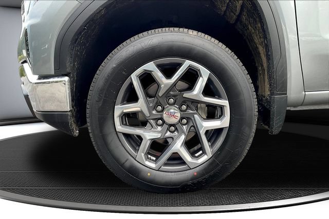 Used 2023 GMC Sierra 1500 SLT w/ SLT Premium Plus Package AWD/4WD image 35