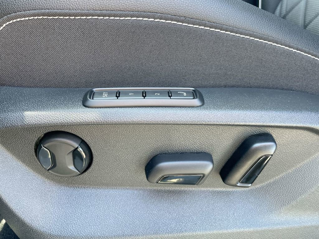 New 2025 Volkswagen Atlas SEL Premium R-Line image 37