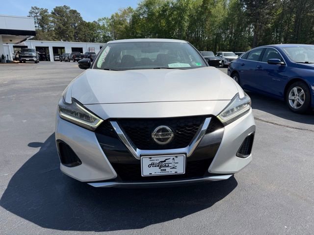Used 2019 Nissan Maxima 3.5 SV w/ Floor Mat Group FWD image 2