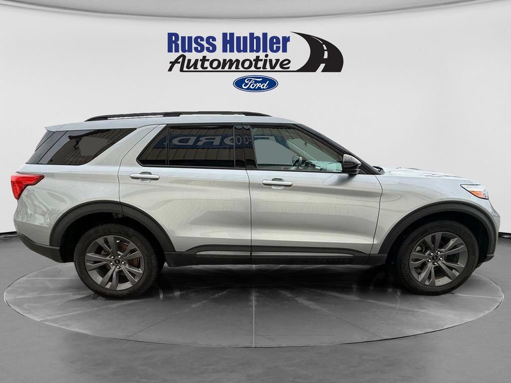 Used 2023 Ford Explorer XLT w/ Equipment Group 202A AWD/4WD image 7