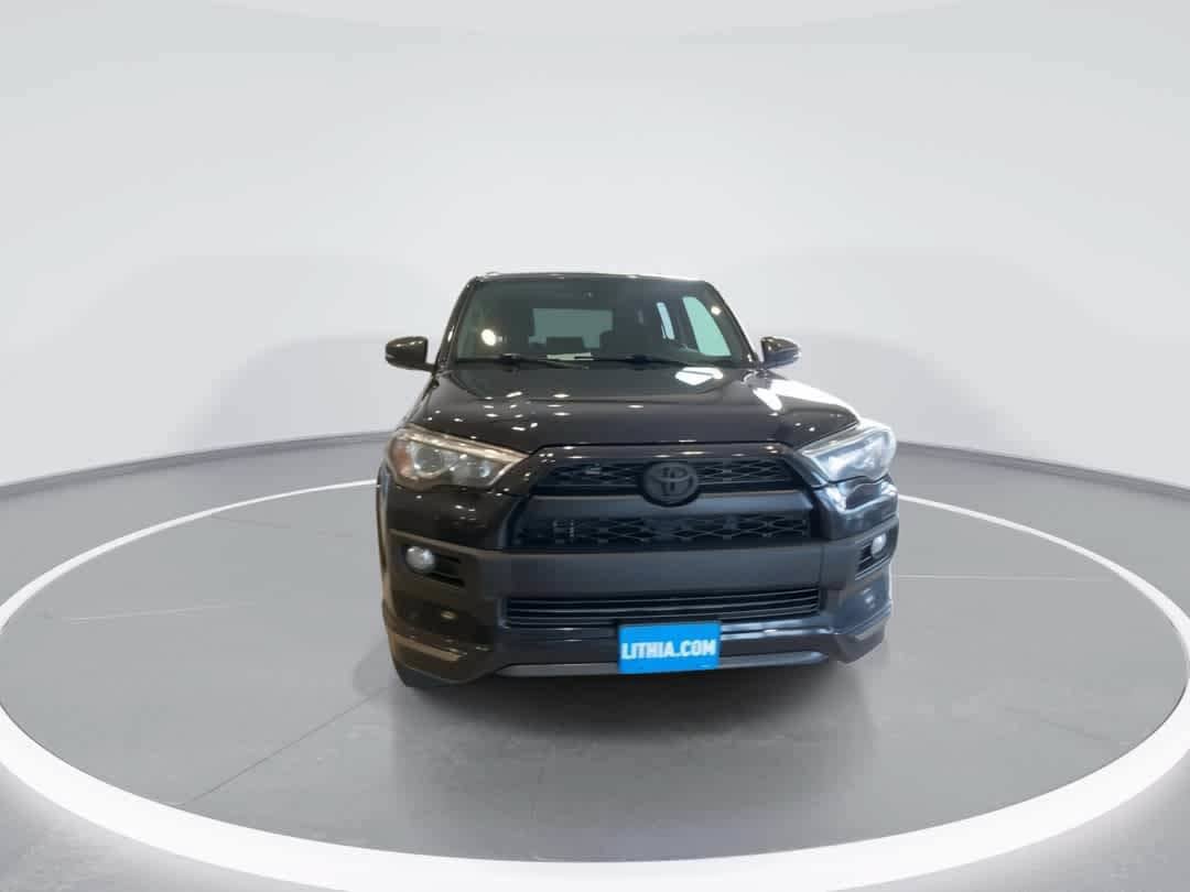 Used 2019 Toyota 4Runner Limited AWD/4WD image 3