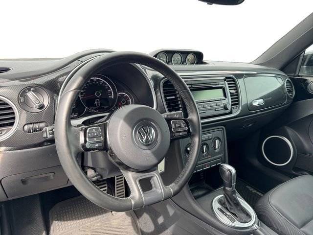 Used 2015 Volkswagen Beetle R-Line image 17