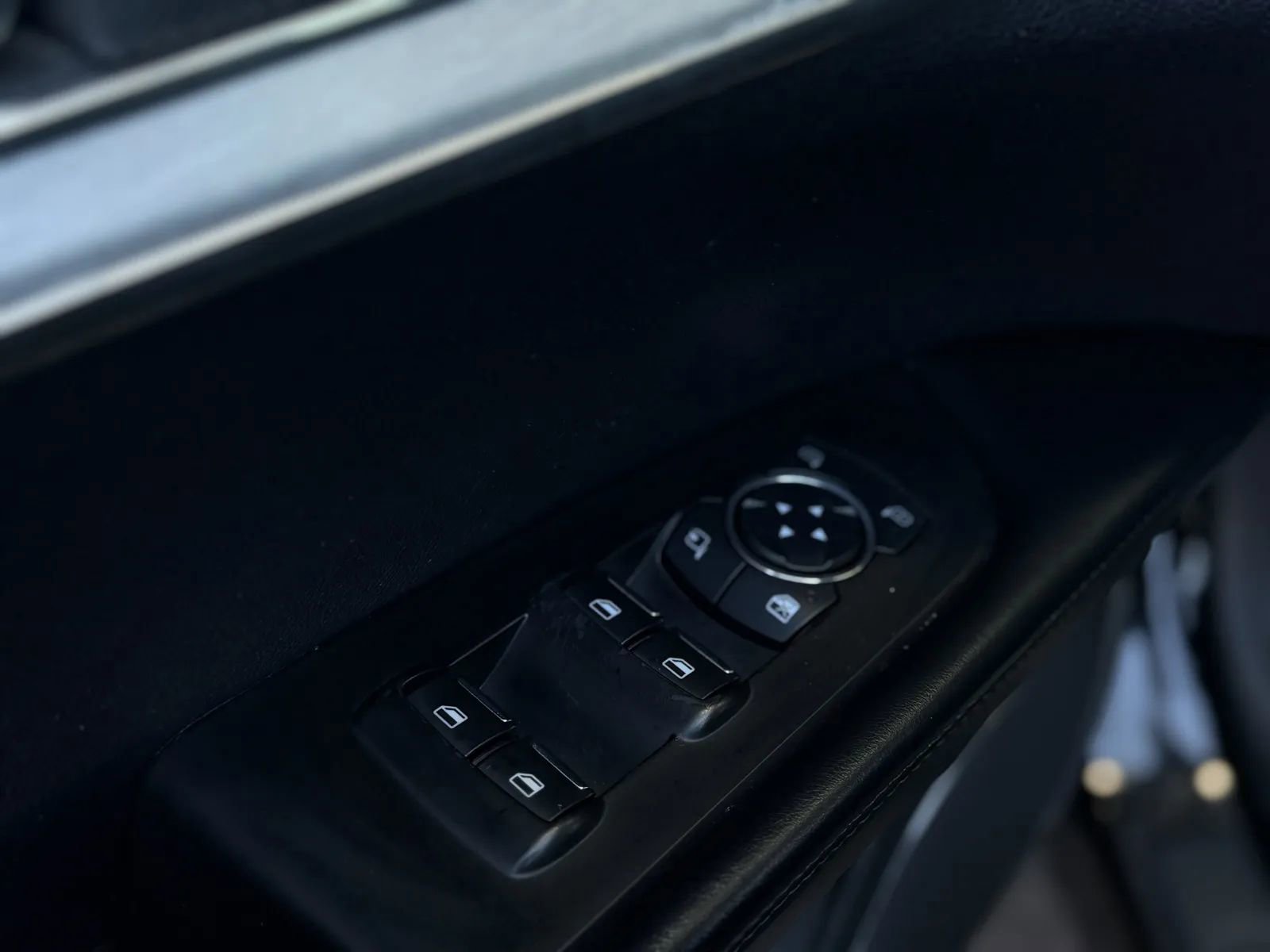 Used 2016 Lincoln MKX Premiere FWD image 24