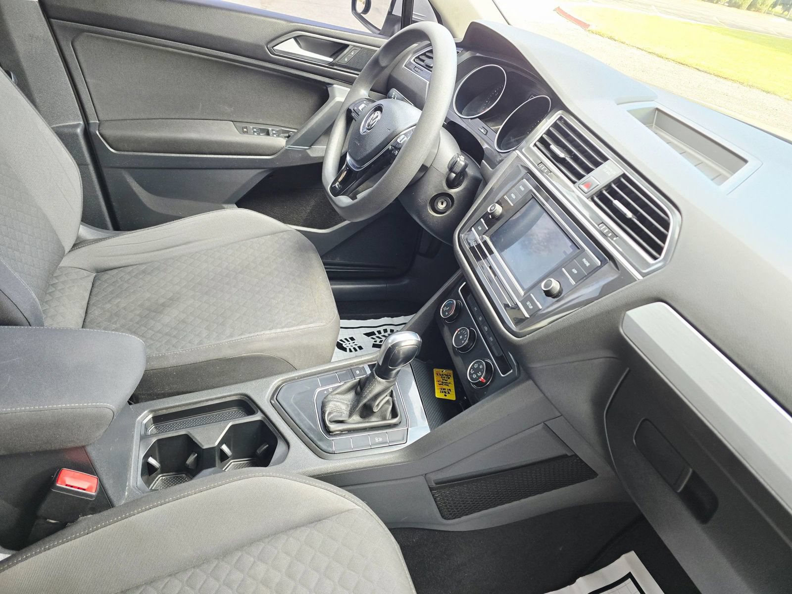 Used 2018 Volkswagen Tiguan S FWD image 31