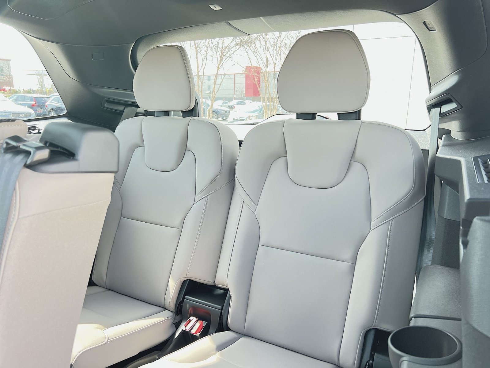 New 2026 Volvo XC90 B6 Plus w/ Protection Package Premier AWD/4WD image 34
