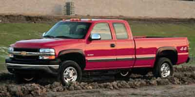 Used 2001 Chevrolet Silverado 2500 LS w/ Off-Road Skid Plate Pkg AWD/4WD image 1