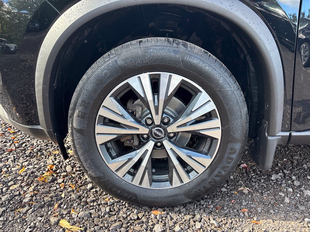 Certified 2023 Nissan Rogue SV w/ SV Premium B Package AWD/4WD image 11