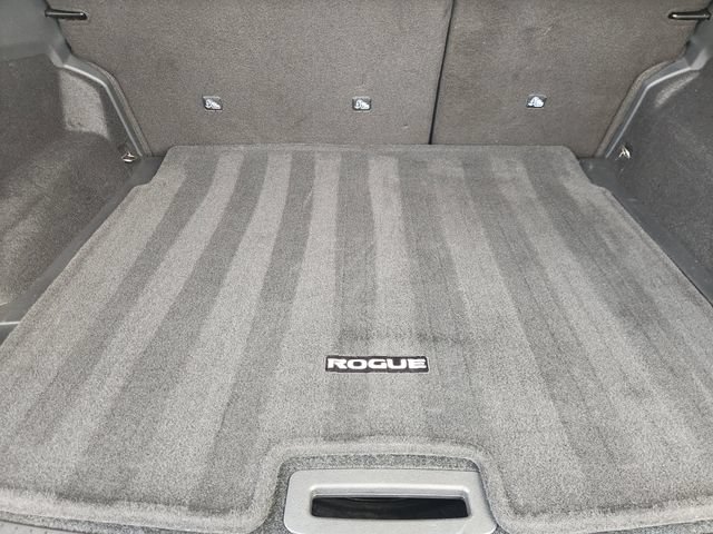 Used 2026 Nissan Rogue Dark Armor FWD image 34