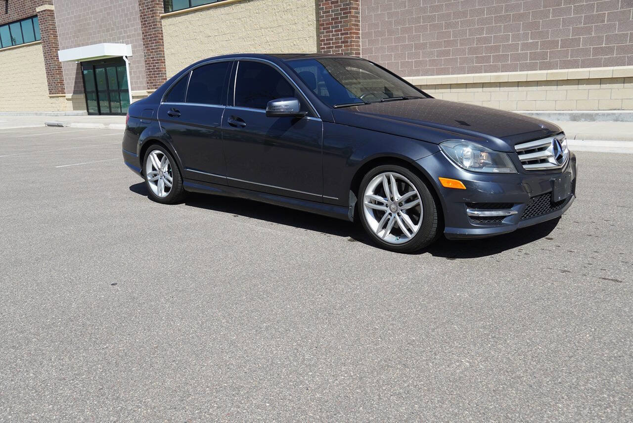 Used 2013 Mercedes-Benz C 300 4MATIC Sedan image 3