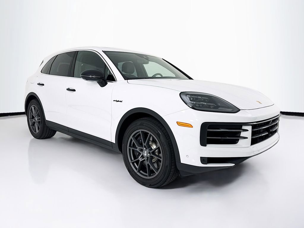 Certified 2025 Porsche Cayenne E-Hybrid image 7
