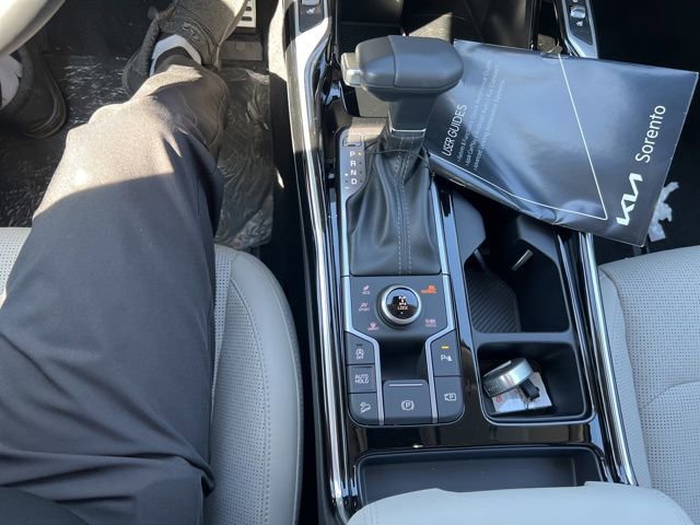 Used 2024 Kia Sorento SX image 34