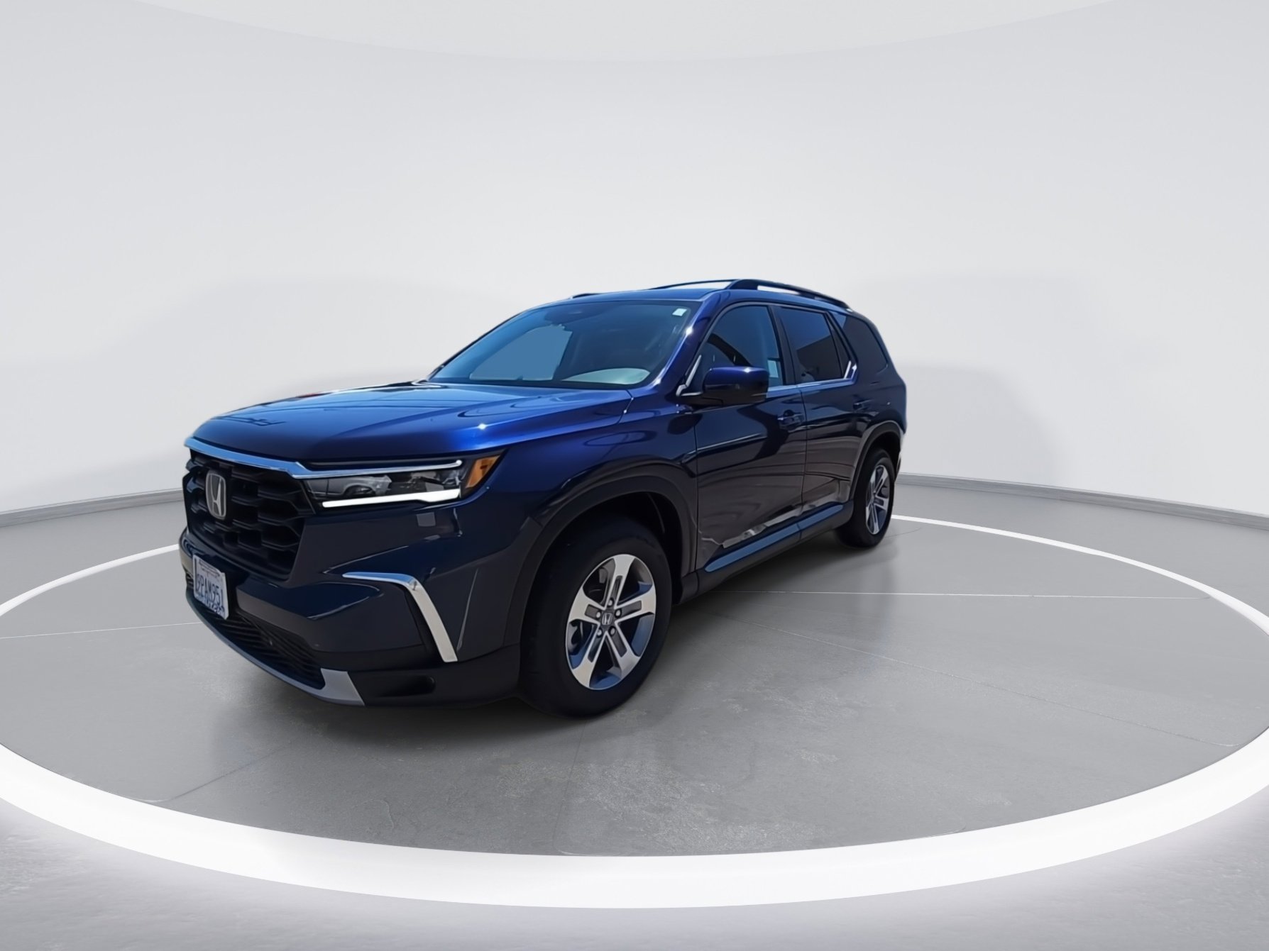Used 2025 Honda Pilot EX-L image 4