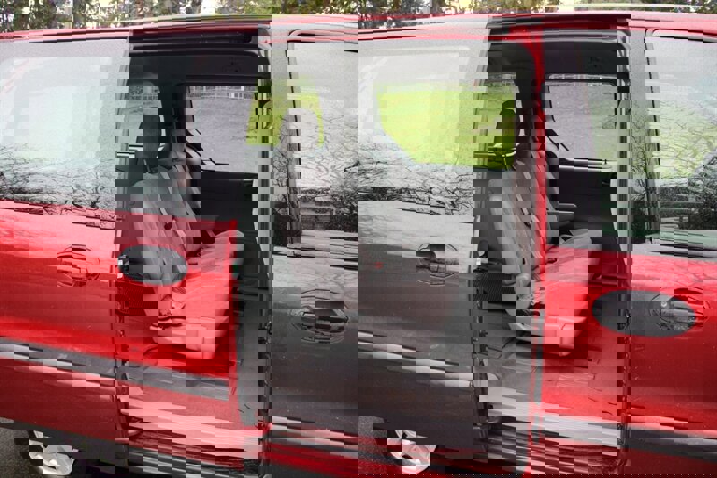 Used 2000 Ford Windstar image 6