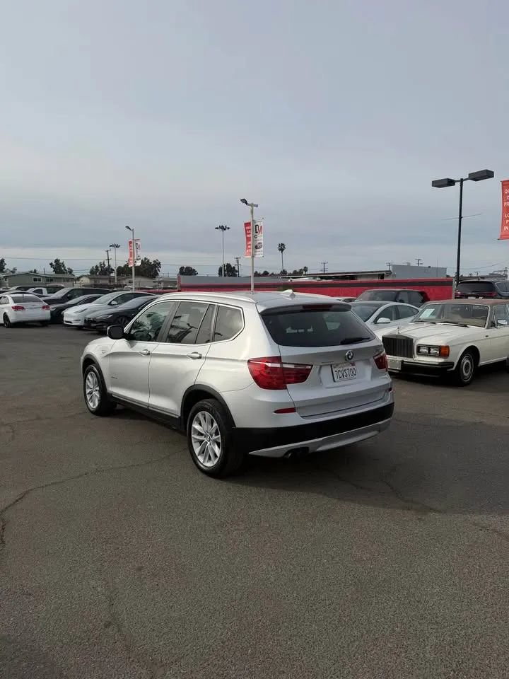 Used 2011 BMW X3 xDrive28i AWD/4WD image 4