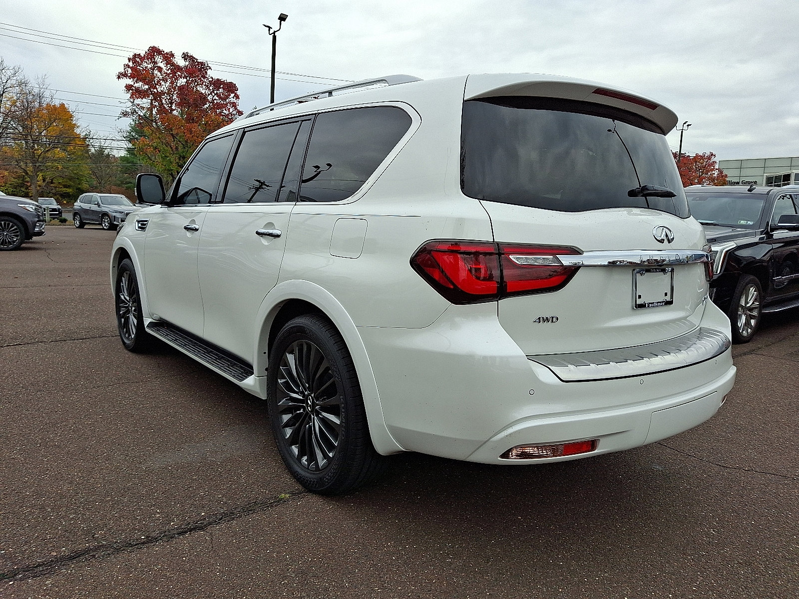 Certified 2024 INFINITI QX80 Sensory w/ Cargo Package image 4