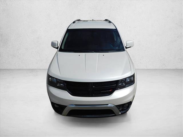 Used 2017 Dodge Journey Crossroad FWD video 3