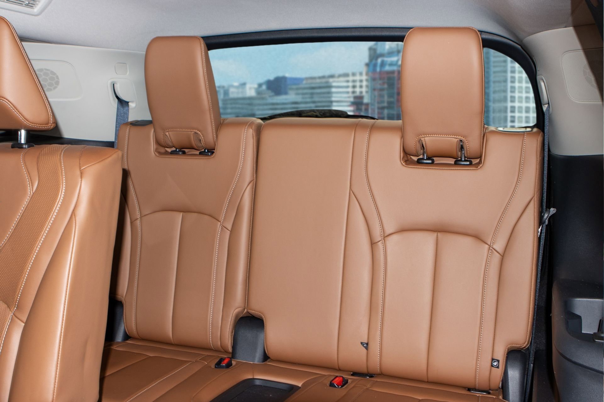 Used 2023 INFINITI QX60 Sensory w/ Cargo Package image 12