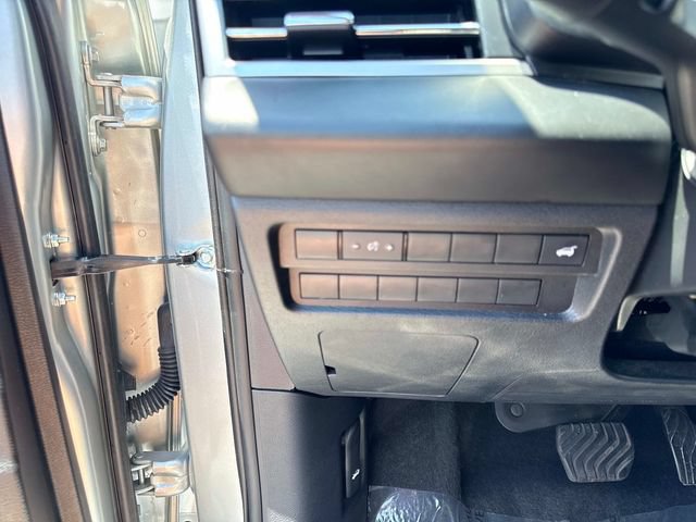 Used 2024 Mitsubishi Outlander SE FWD image 31
