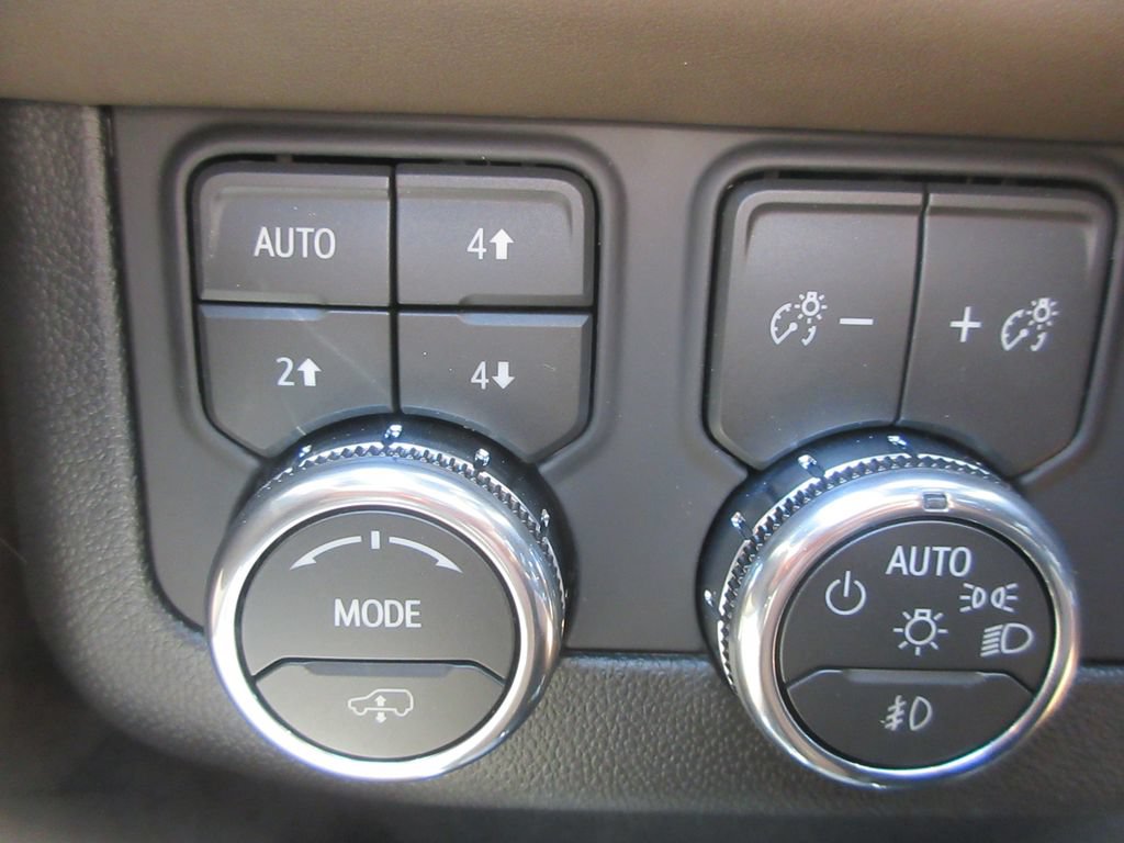 New 2026 GMC Yukon XL Denali Ultimate AWD/4WD image 17