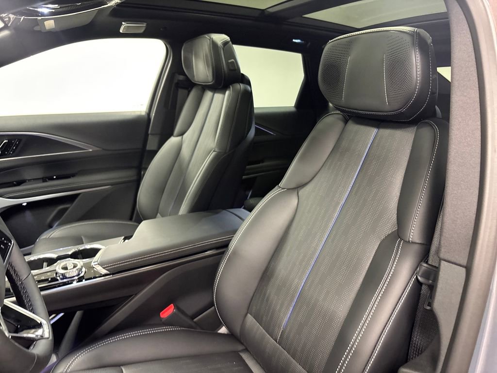 New 2026 Cadillac Lyriq Premium Luxury image 26