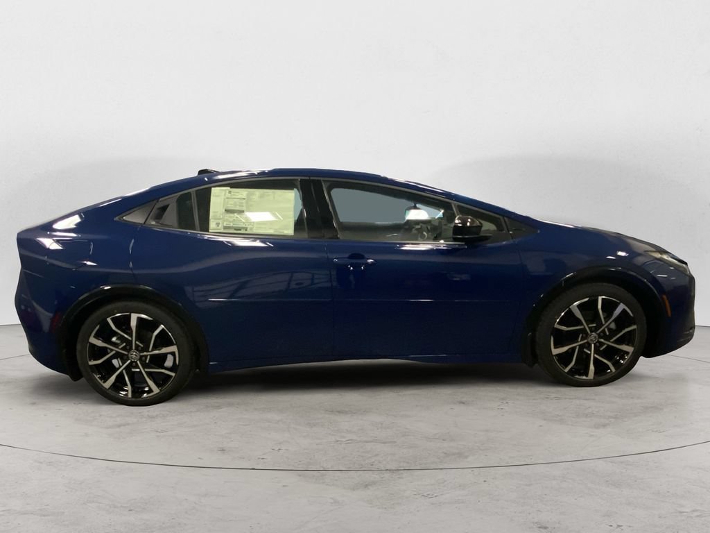 New 2025 Toyota Prius Plug-In Hybrid FWD image 6
