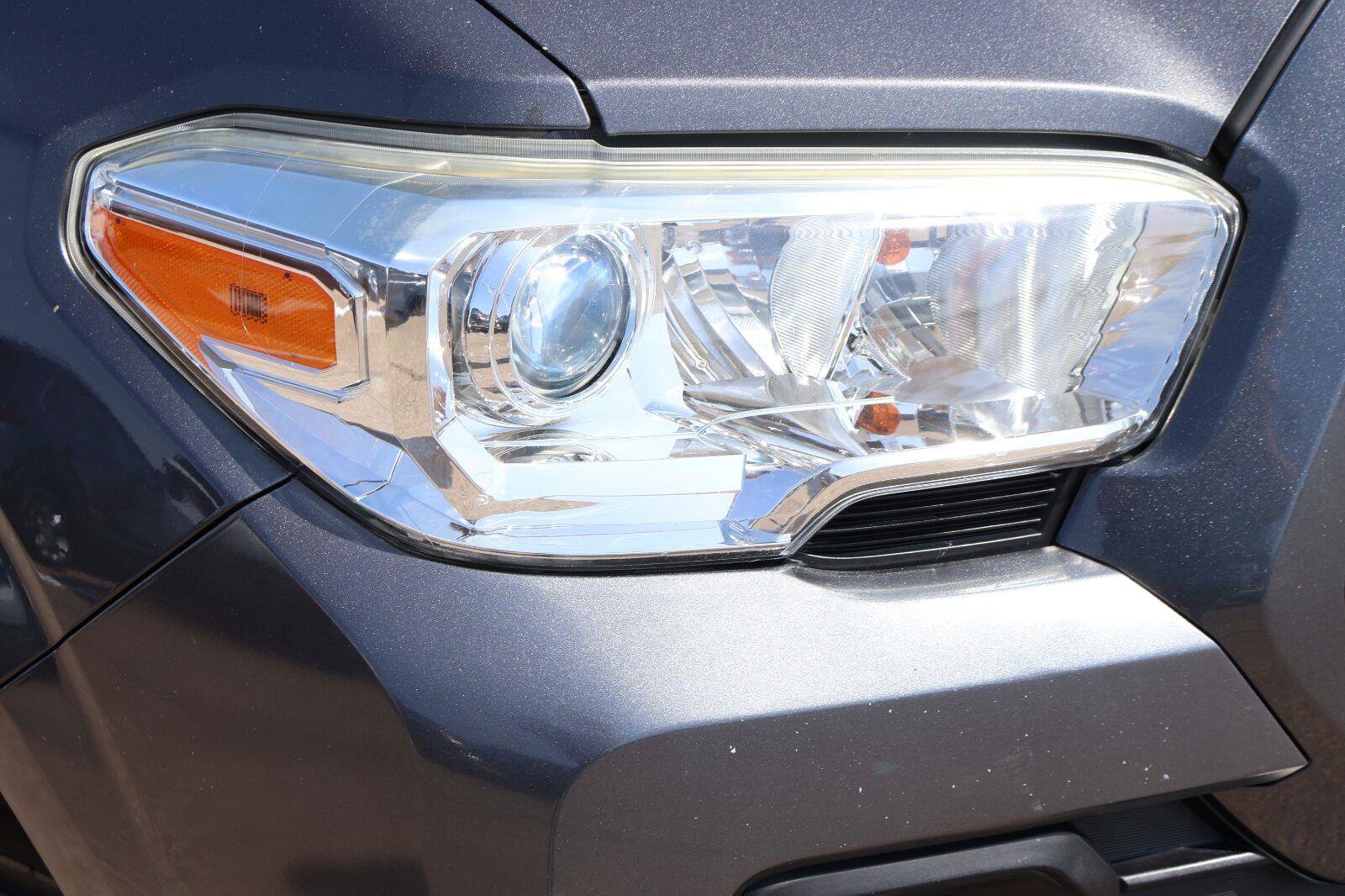 Used 2019 Toyota Tacoma SR w/ SR Convenience Package RWD image 10