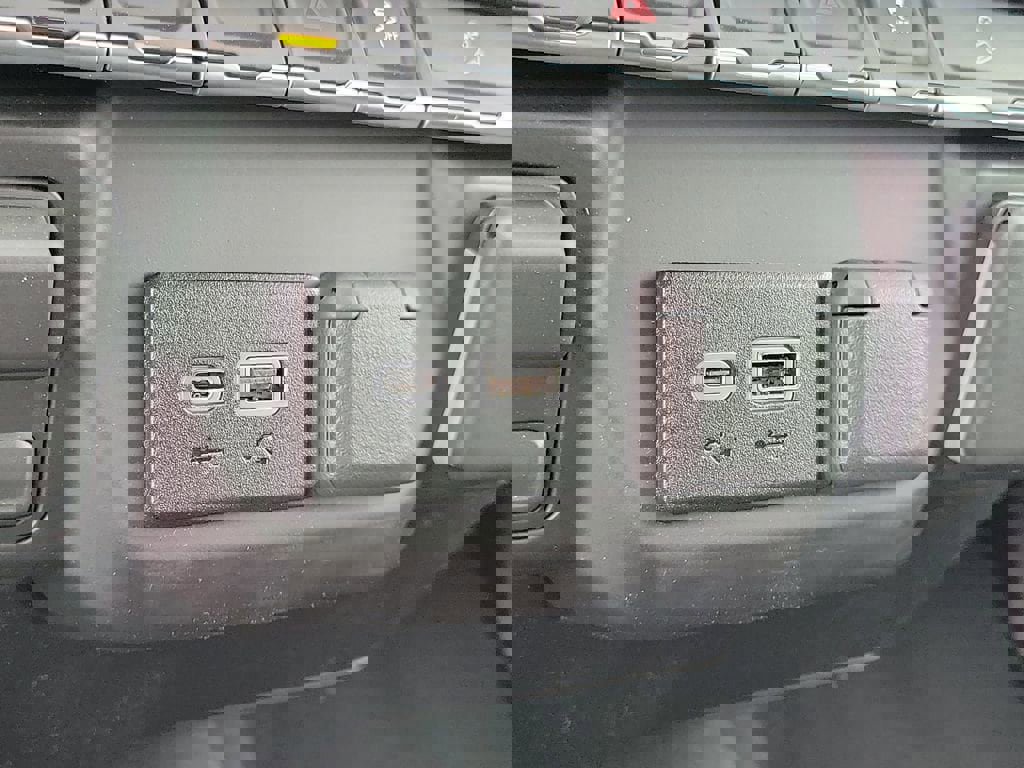 New 2026 Chevrolet Silverado 2500 Custom w/ Custom Value Package image 8