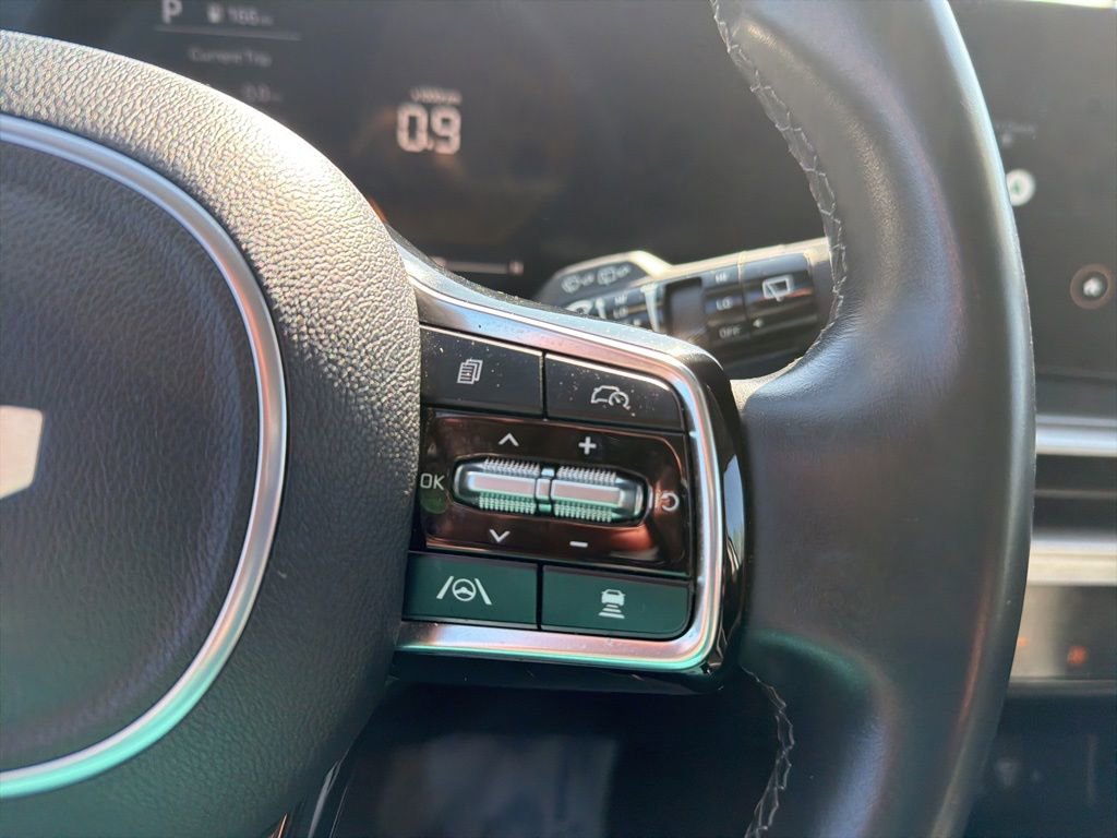Used 2024 Kia Sorento S AWD/4WD image 25