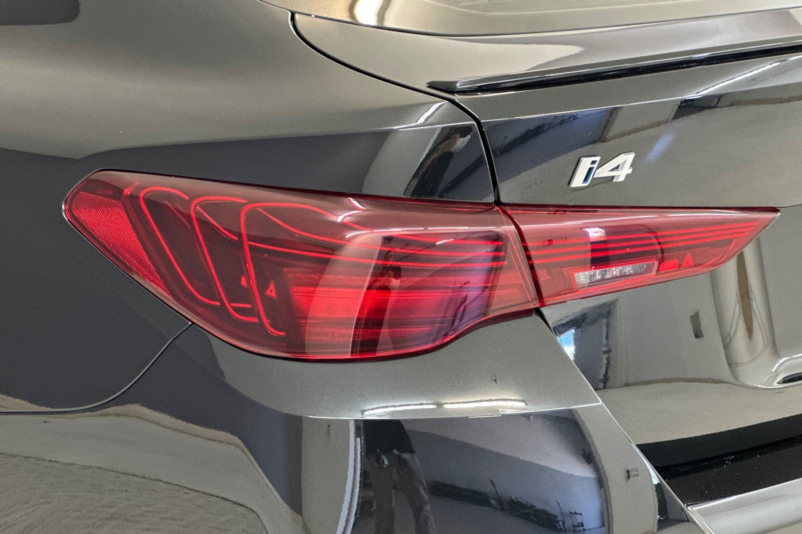 Certified 2025 BMW i4 eDrive40 w/ M Sport Package RWD image 12