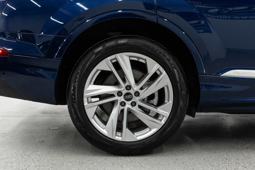Used 2023 Audi Q7 3.0T Premium image 42