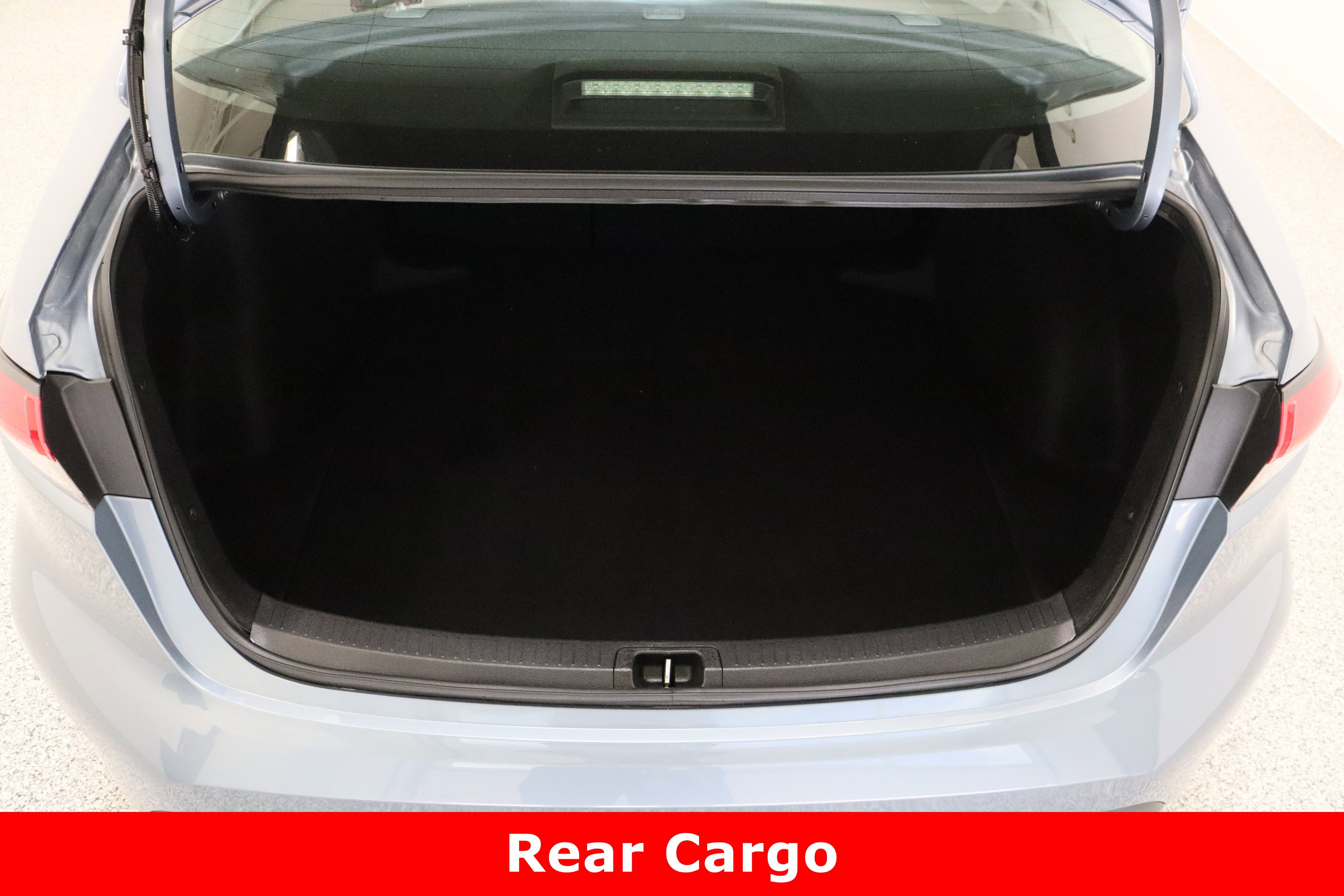 Used 2024 Toyota Corolla LE image 28