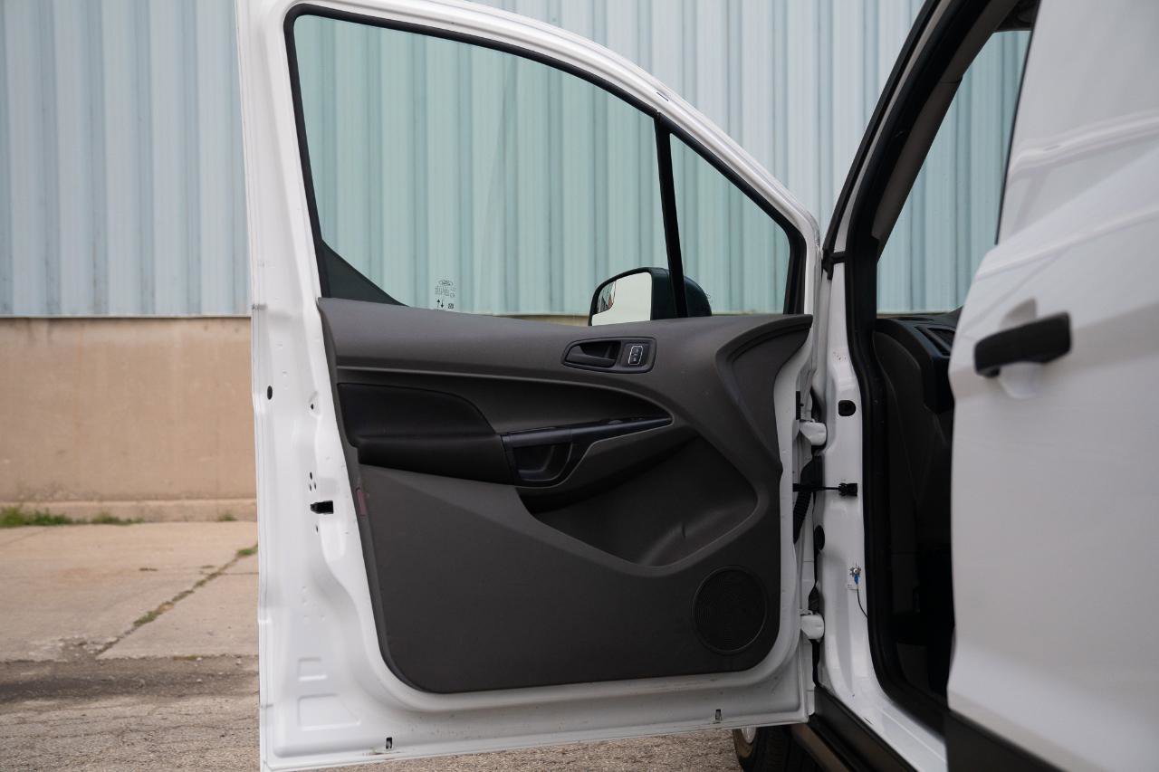 Used 2022 Ford Transit Connect XL image 21