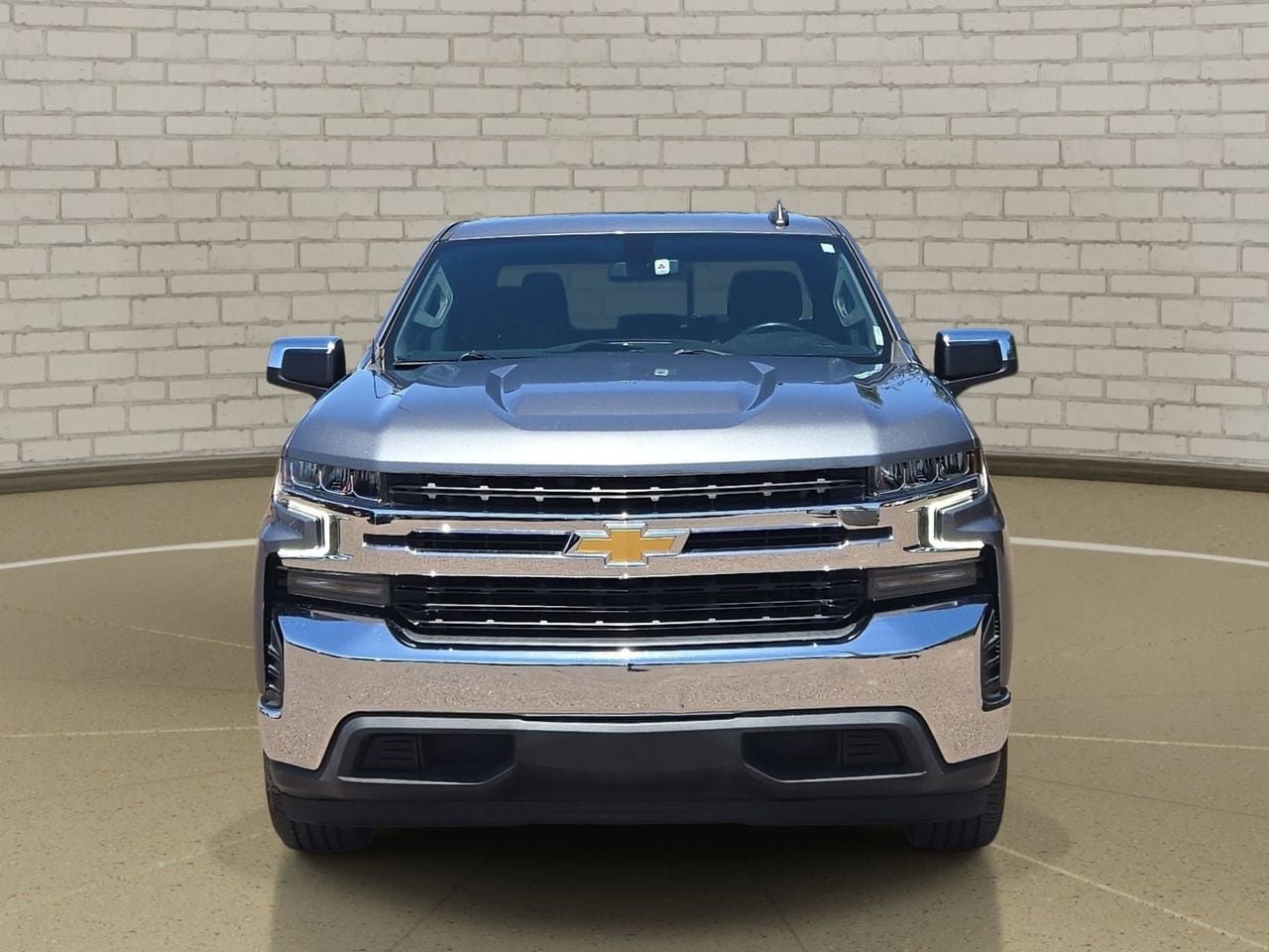 Used 2022 Chevrolet Silverado 1500 LT RWD image 2