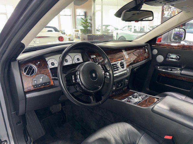 Used 2010 Rolls-Royce Ghost RWD image 42