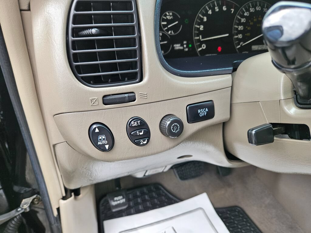 Used 2005 Toyota Sequoia Limited AWD/4WD image 22
