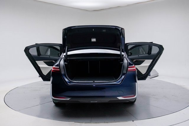 Used 2024 BMW 530i xDrive w/ Executive Package image 20