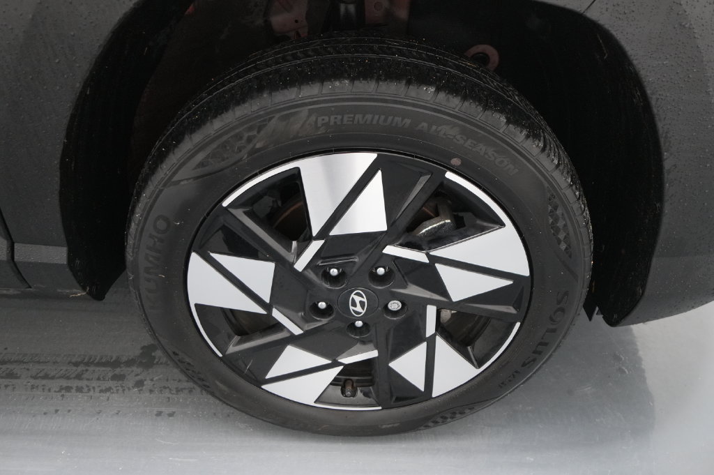 Used 2024 Hyundai Kona SEL AWD/4WD image 10