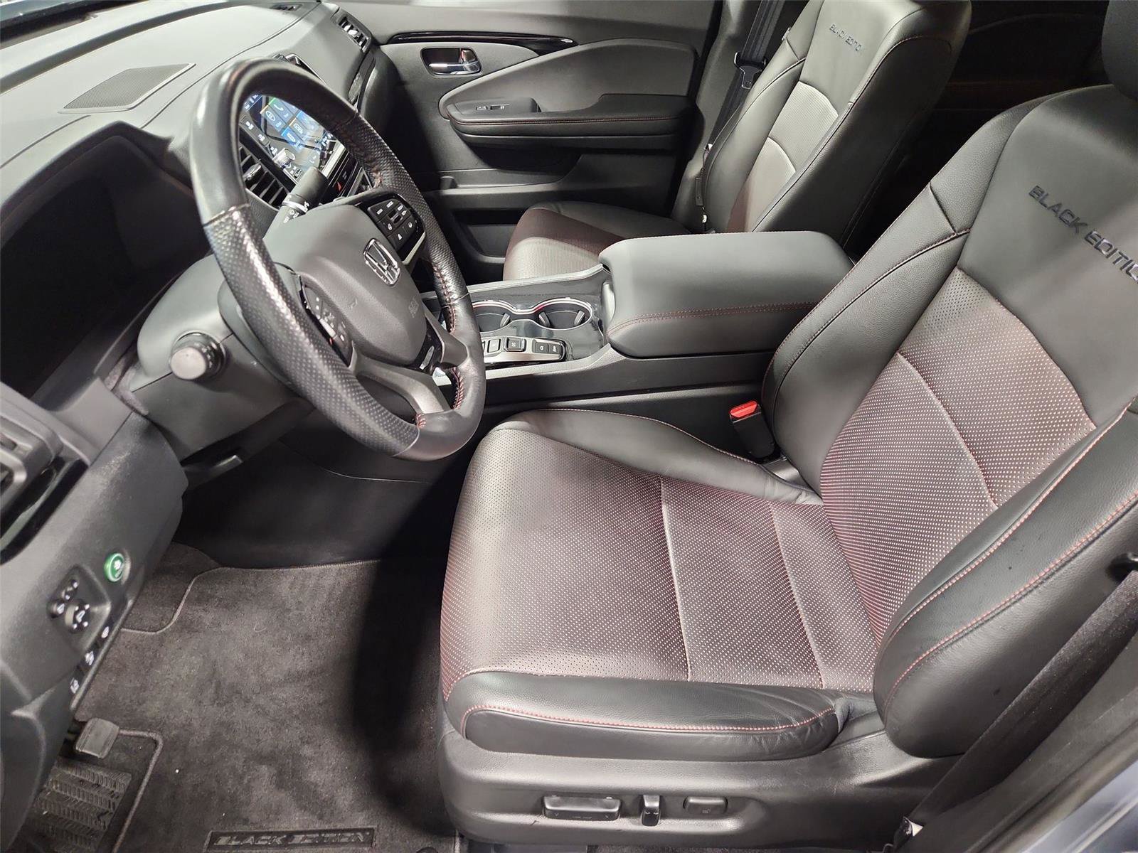 Used 2025 Honda Ridgeline Black Edition image 18