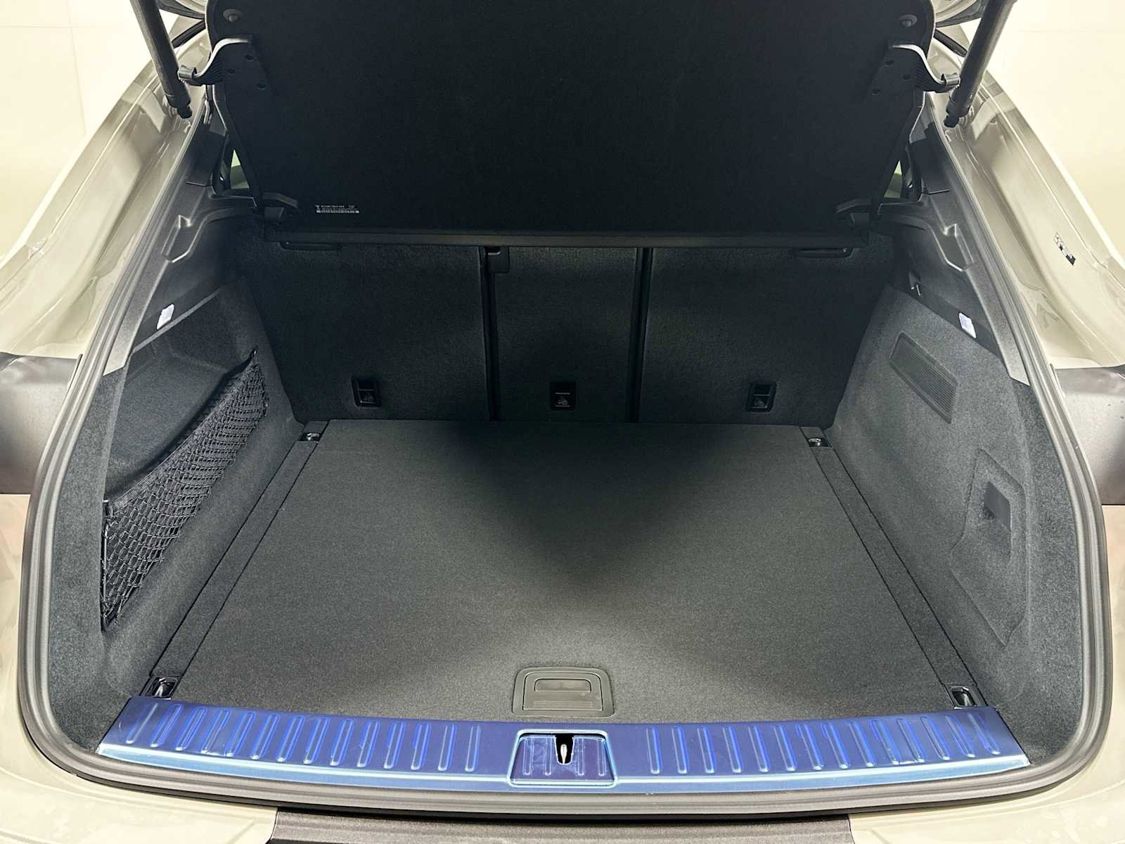 New 2025 Porsche Cayenne Coupe image 26