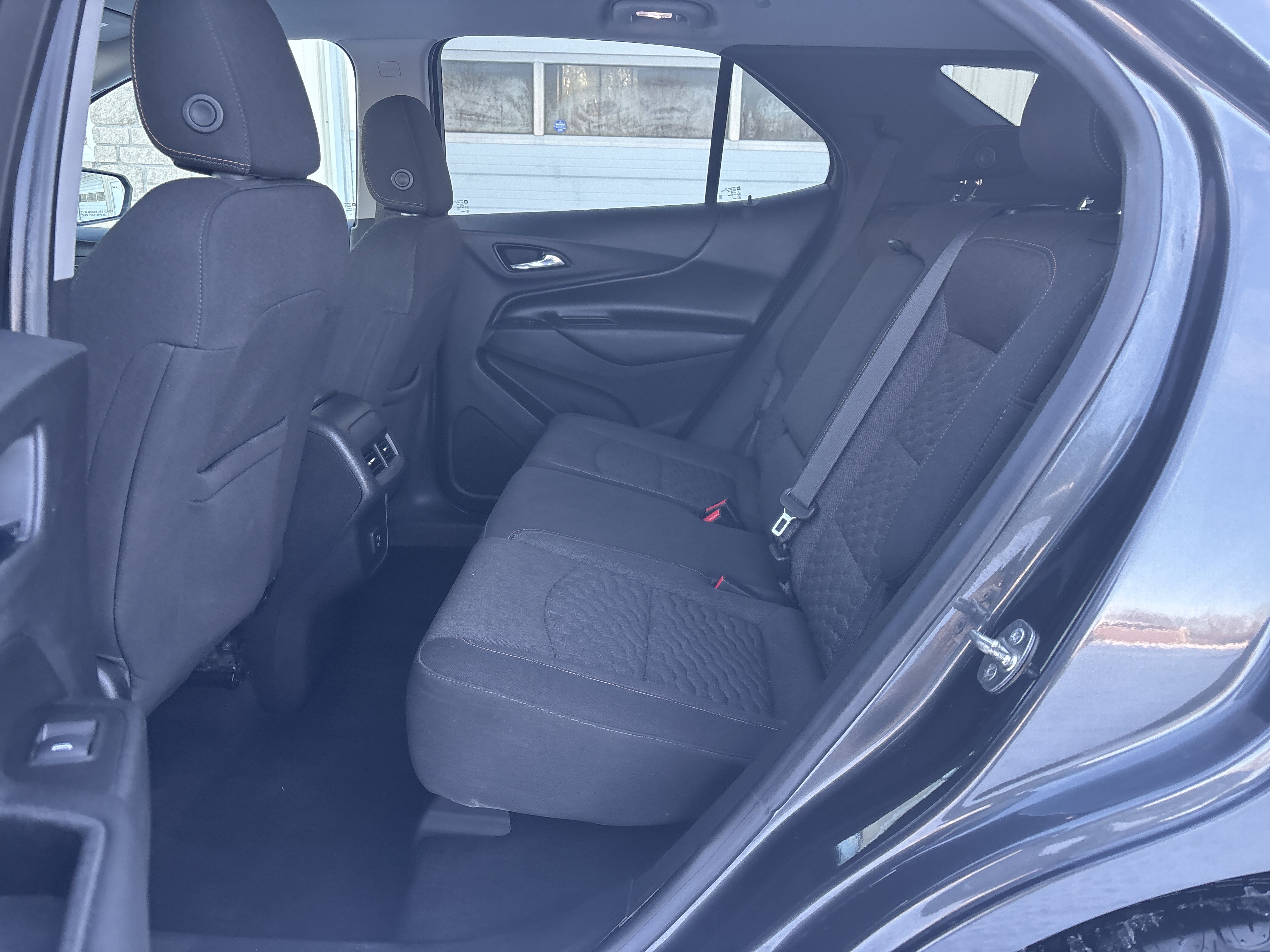 Used 2020 Chevrolet Equinox LT image 29