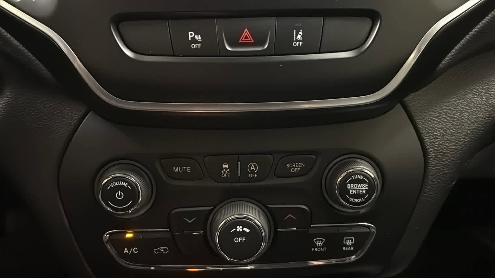 Used 2021 Jeep Cherokee Latitude Lux FWD image 20