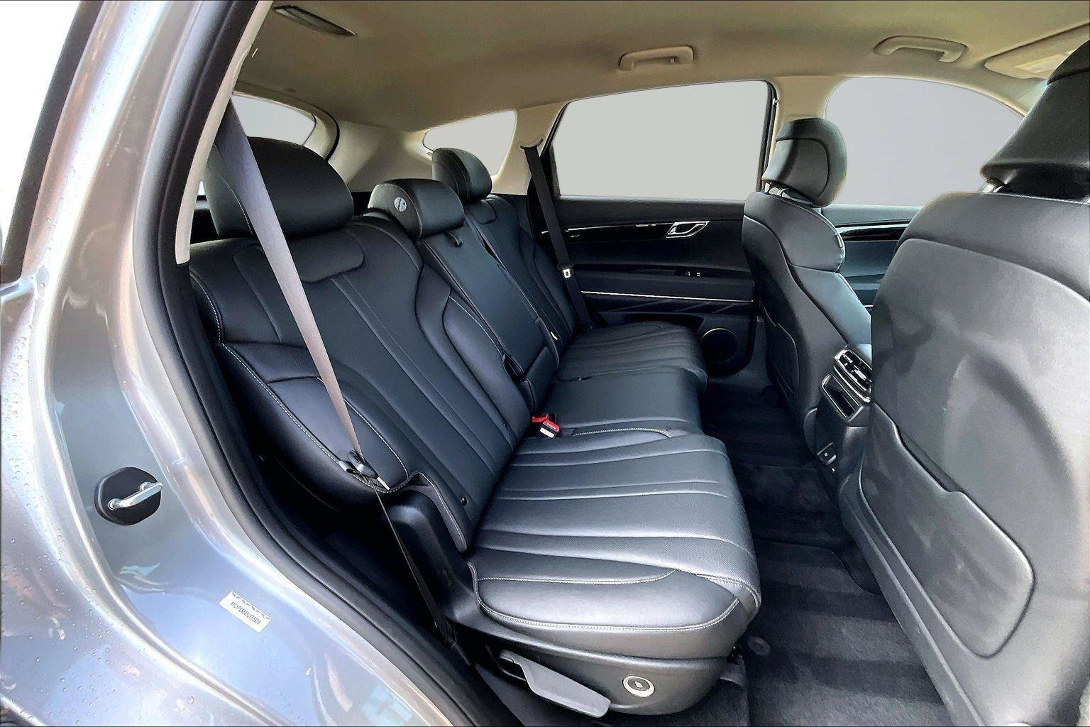 Used 2025 Genesis GV80 2.5T Standard AWD/4WD image 28