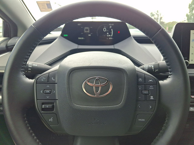 Used 2025 Toyota Prius LE FWD image 16