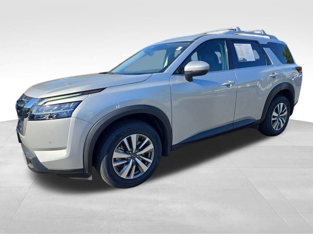 Used 2023 Nissan Pathfinder SL